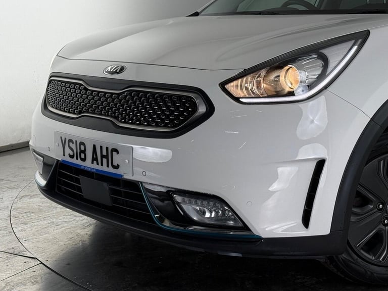 2018 Kia Niro 1.6 GDi 8.9kWh 3 DCT Euro 6 (s/s) 5dr ESTATE PETROL/ELECTRIC Automatic