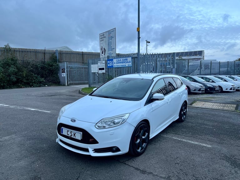 2012 Ford Focus 2.0T ST-3 5dr Ex Police ESTATE Petrol Manual