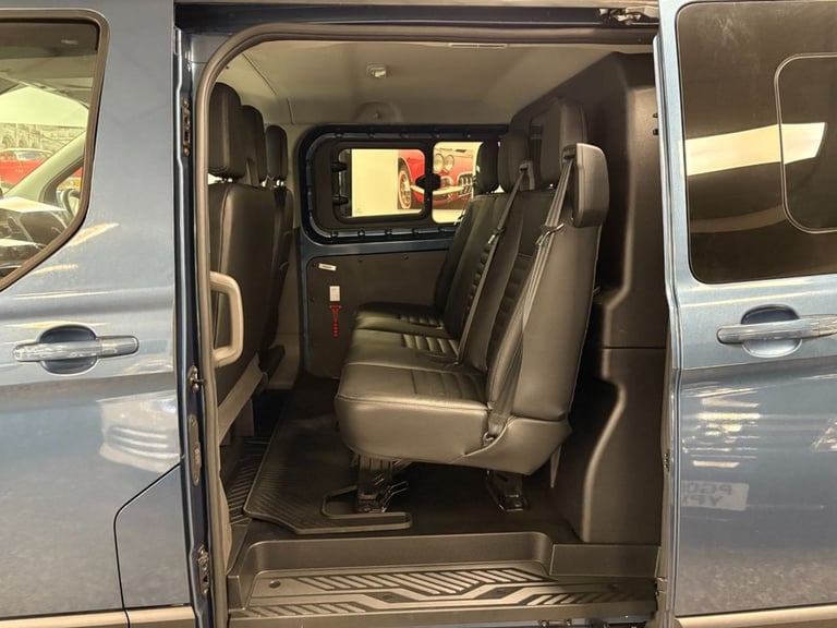 2021 Ford Transit Custom 2.0 EcoBlue 170ps Low Roof D/Cab Trail Van PANEL VAN DIESEL Manual