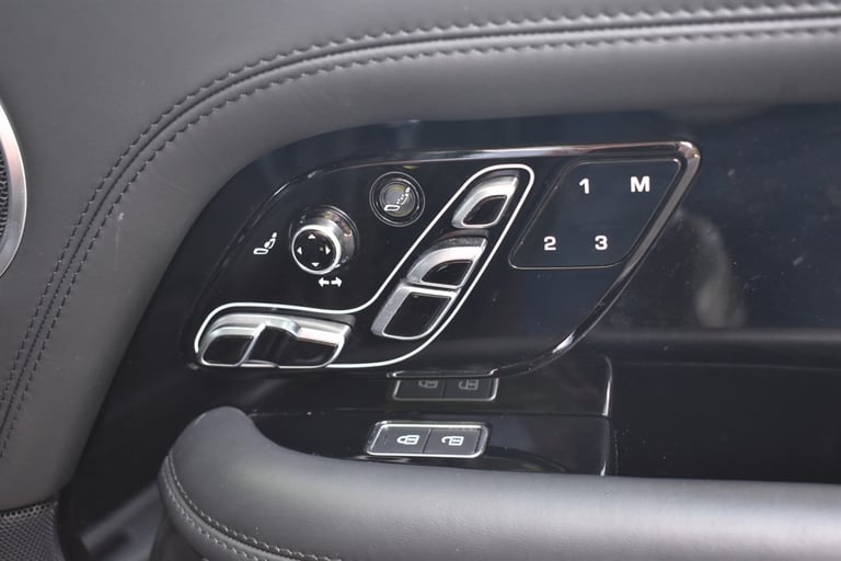 2021 Land Rover Range Rover V8 SVAUTOBIOGRAPHY DYNAMIC+REAR ENTERTAINMENT! Estate Petrol Automatic