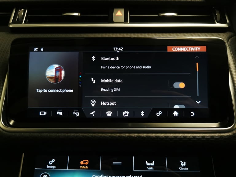 2020 Land Rover Range Rover Velar 2.0 D240 SE SUV 5dr Diesel Auto 4WD Euro 6 (s/s) (240 ps) - REV...