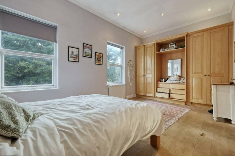 image for 🏡 Double Room – Baker Street 🏡🗝