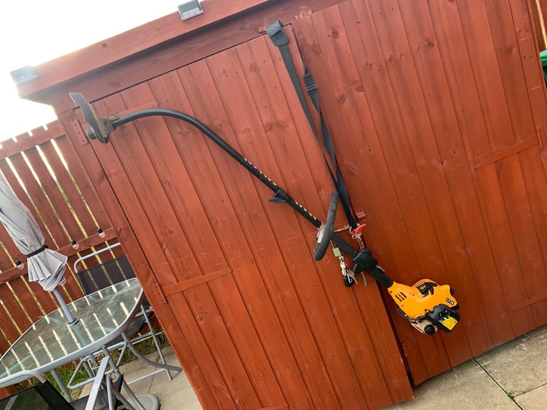 JCB strimmer - 
