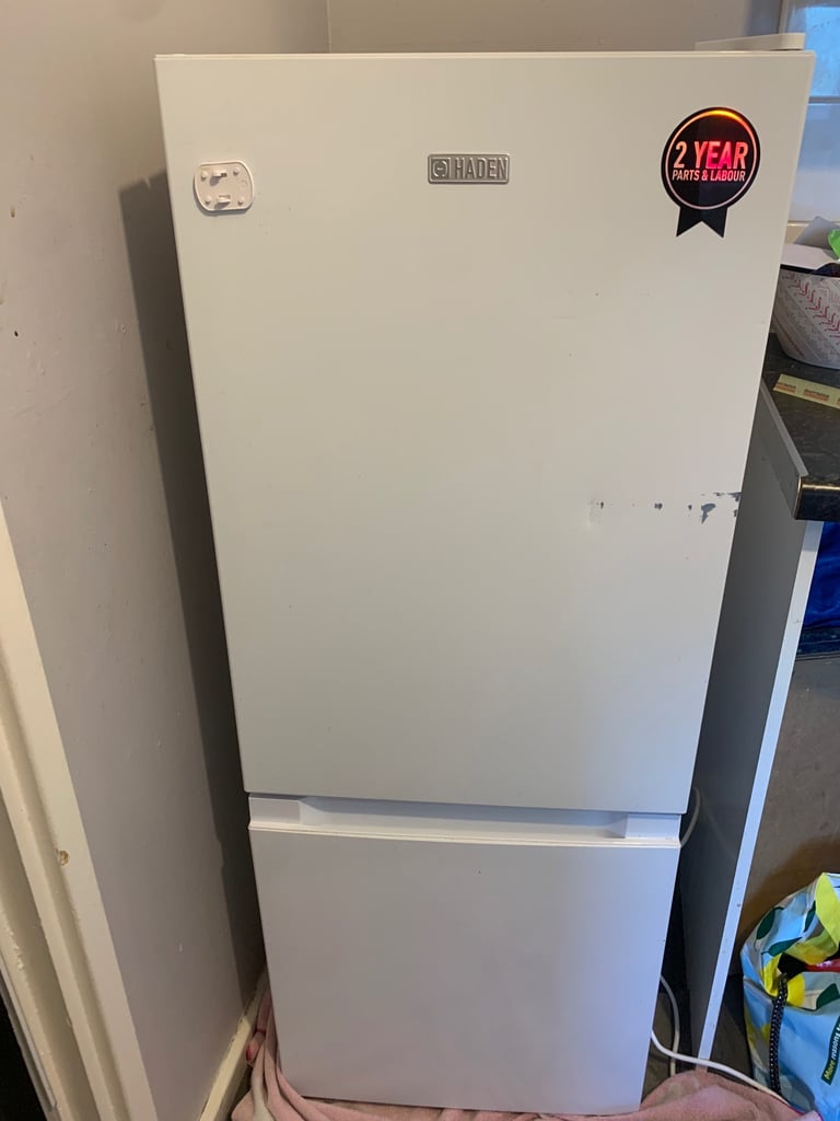 image for Small fridge freezer