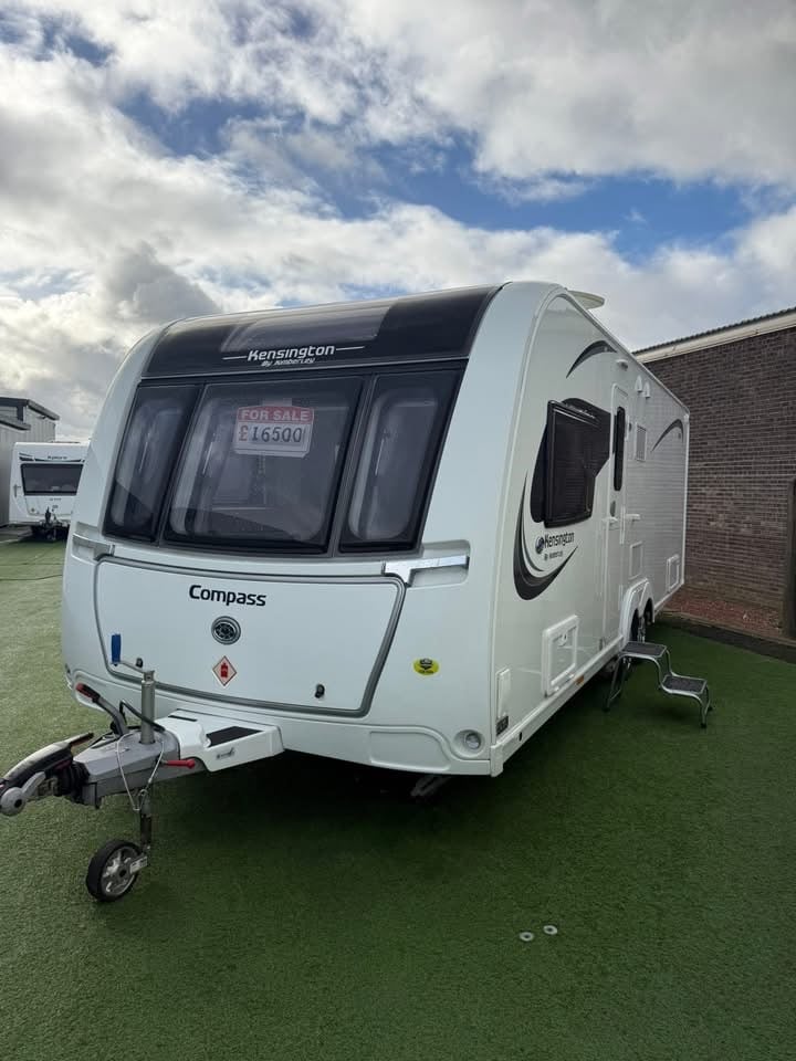 2018 Compass Kensington 860  