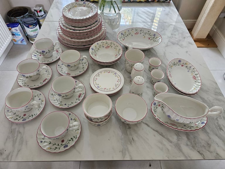 image for Johnson Bros. "Summer Chintz" dinner service
