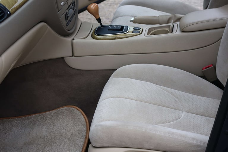 1999 Jaguar S-Type 3.0 V6 4dr Auto SALOON PETROL Automatic