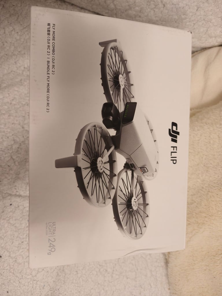 DJI Flip Drone Fly More Combo RC2