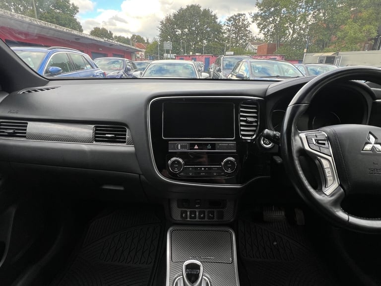 2019 Mitsubishi Outlander 2.4h TwinMotor 13.8kWh 4h SUV 5dr Petrol Plug-in
