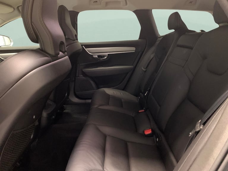 2019 Volvo V90 2.0 D4 Momentum Plus Estate 5dr Diesel Auto Euro 6 (s/s) (190 ps) - SENSUS  Estate...
