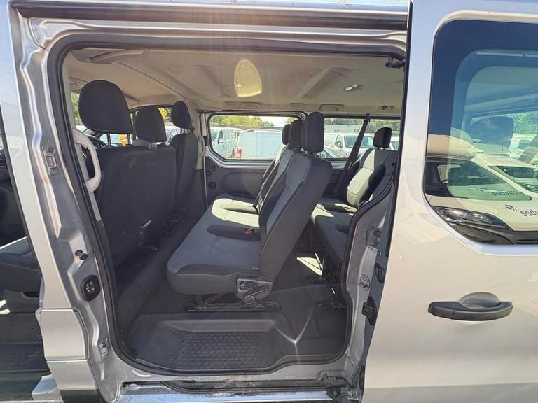 2016 Vauxhall Vivaro 2900 1.6CDTI BiTurbo 120PS ecoFLEX H1 Combi 9 Seat MPV DIESEL Manual