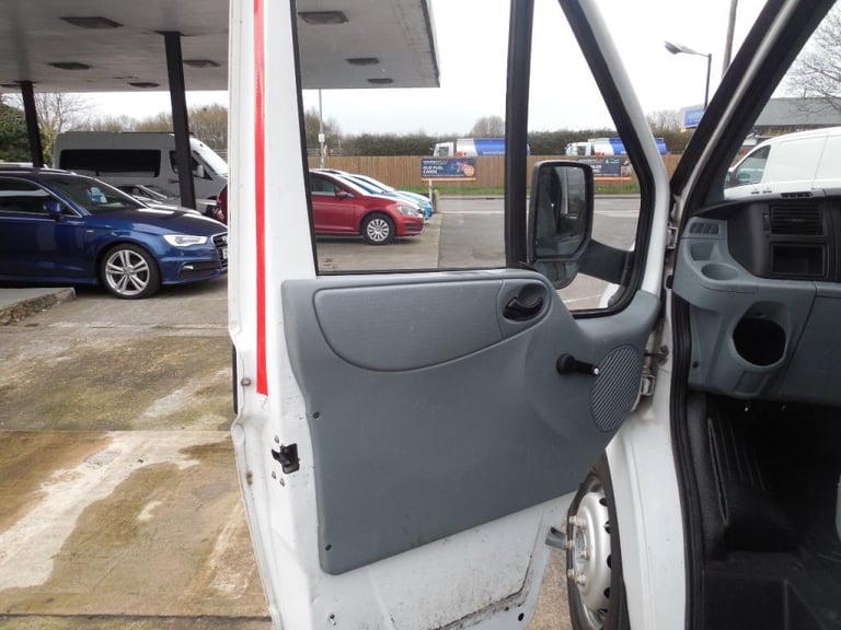  Ford Transit TRANSIT 115 T350L RWD Diesel