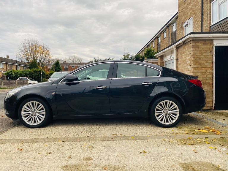 Vauxhall, INSIGNIA, Hatchback, 2011, Other, 1956 (cc), 5 doors