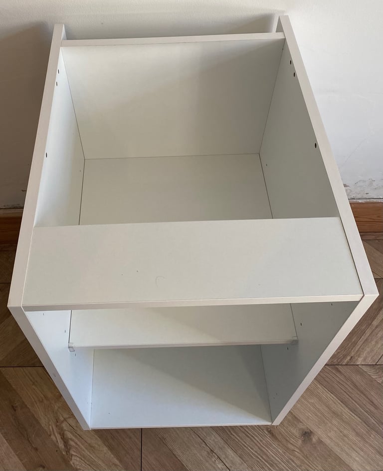 New Fitted Kitchen Cabinets-Units-Carcass J Pull White Gloss Handleless Kitchen Doors