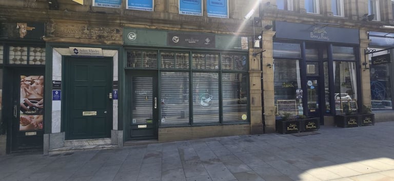 Ground floor former bar area and basement available to let.