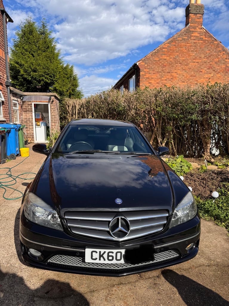 image for Mercedes-Benz, CLC, Coupe, 2010, Semi-Auto, 1597 (cc), 3 doors