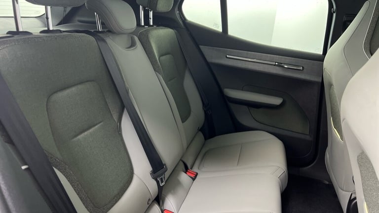 2025 Volvo EX30 Ultra, Twin Motor Performance, Electric(Tints, 20' Alloys, Heated Seats) Estate E...