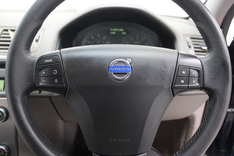 2007 Volvo C30 2.0 SE Lux Coupe 2dr Petrol Manual (177 g/km, 143 bhp) Coupe Petrol Manual