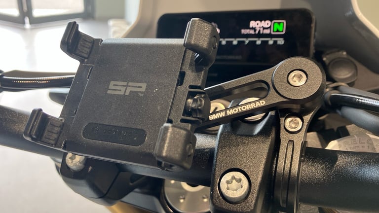 2025 BMW R12 BMW R12 (24MY) ROADSTER Petrol Manual