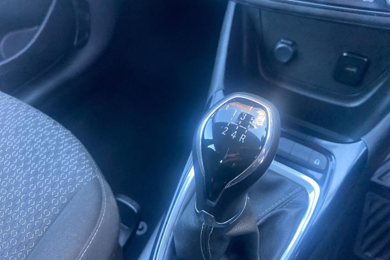  Vauxhall Crossland X 1.2 Se Suv 5dr Petrol Manual Euro 6 81 Ps Petrol