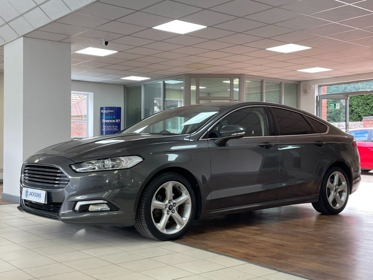 2017 Ford Mondeo 2.0 TDCi Titanium Hatchback 5dr Diesel Manual Euro 6 (s/s) (180 ps) Hatchback Di...