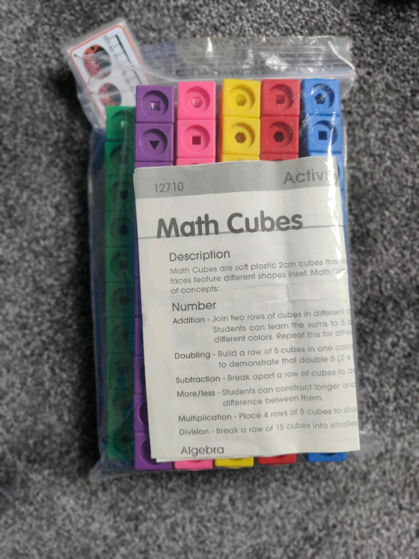 100 x Maths counting activity cubes