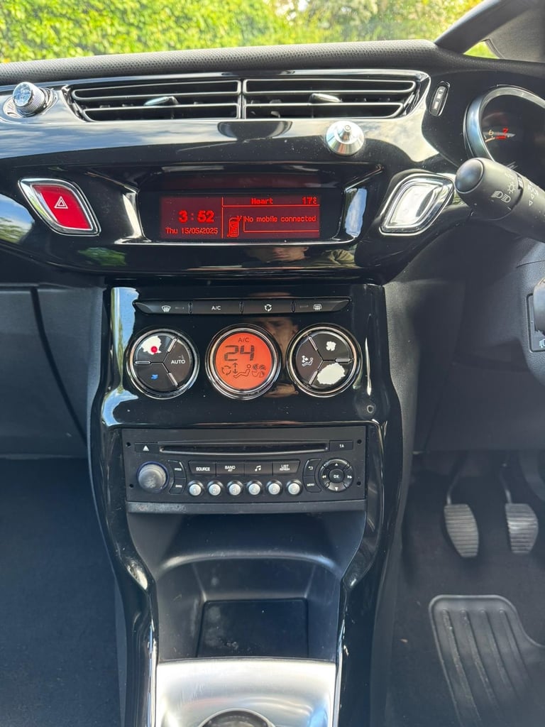 2015 Citroen DS3 1.2 PureTech DStyle Plus 3dr HATCHBACK Petrol Manual