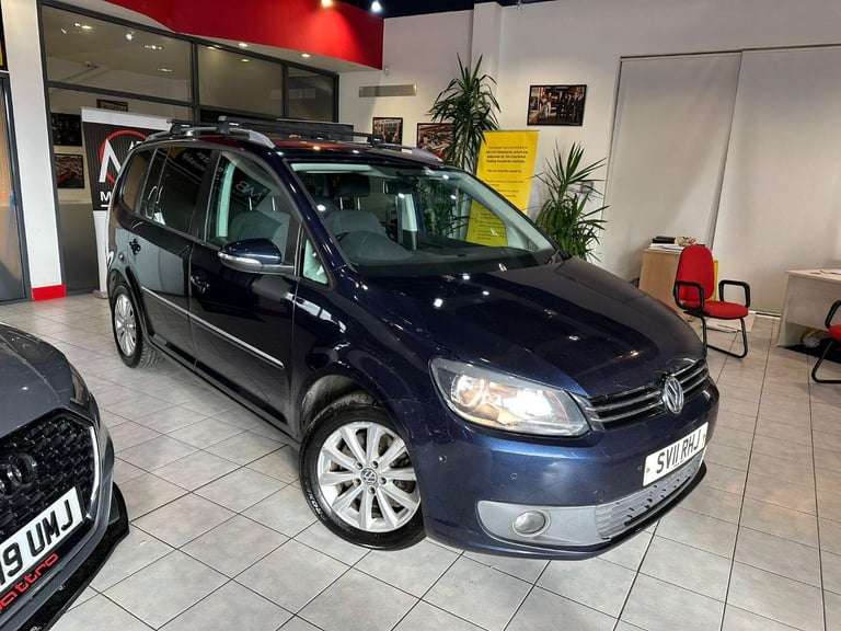 image for VOLKSWAGEN TOURAN 2.0 TDI Sport 2011