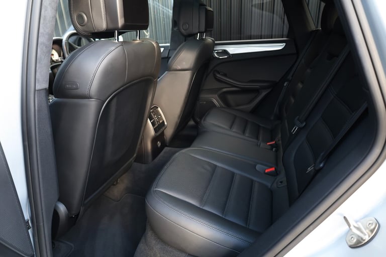 2016 '66' Porsche Macan Turbo 3.6 V6 T *1 Owner + £11.5k Cost Options + FPSH