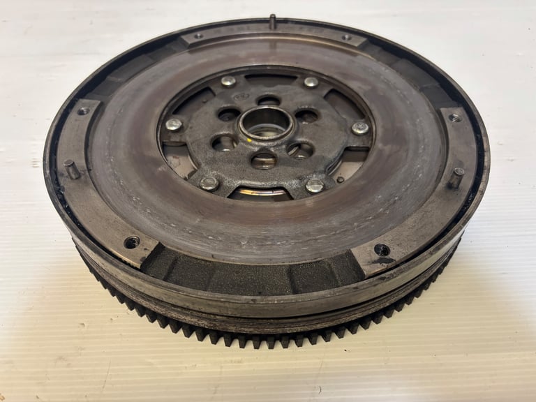 Audi A4 2.0L TDI Fly Wheel, PN: 03G 105 266 N