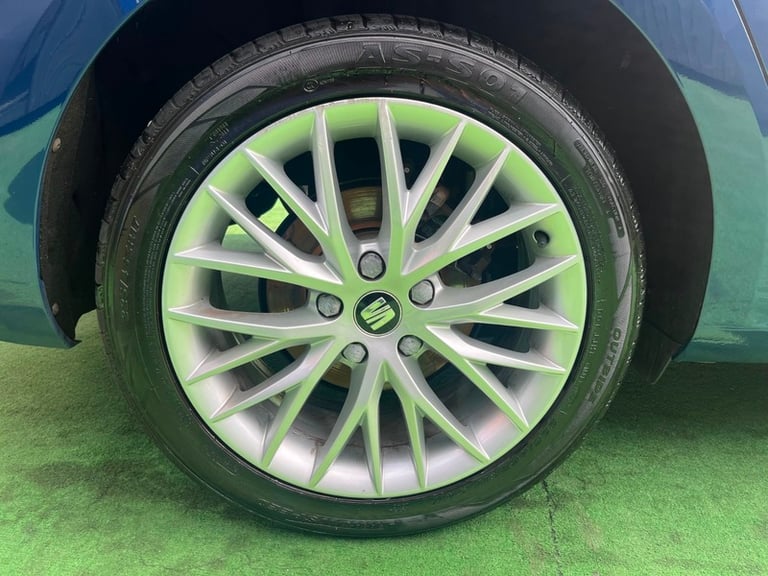 SEAT Leon 1.2 TSI SE Dynamic Technology ST 5dr Petrol Manual Euro 6 (s/s) (110 p