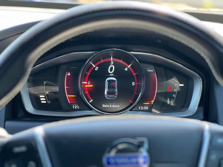 2014 Volvo XC60 2.0 D4 R-Design Lux Nav SUV 5dr Diesel Geartronic Euro 6 (s/s) (181 ps) ESTATE Di...