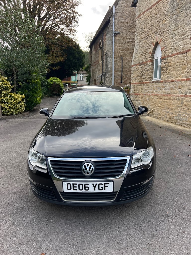 Volkswagen, PASSAT, 45,170 mileage, Saloon, 2006, Semi-Auto, 