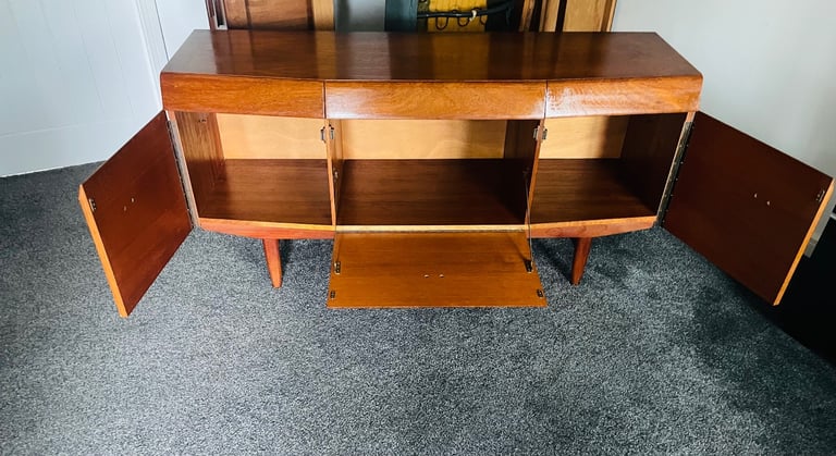 Teak Elliot’s of Newbury sideboard 
