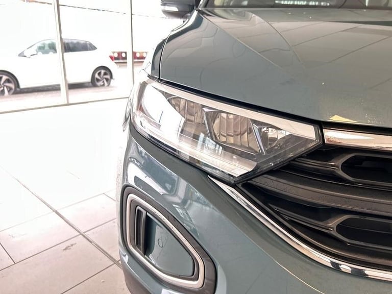 2022 Volkswagen T-Roc 1.5 TSI Life 5dr DSG Automatic Hatchback Petrol Automatic