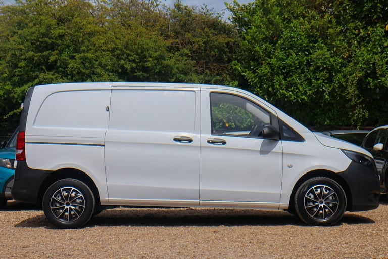  Mercedes-Benz Vito 2.1 114 CDI BlueTEC RWD L1 Euro 6 (s/s) 5dr Diesel Manual