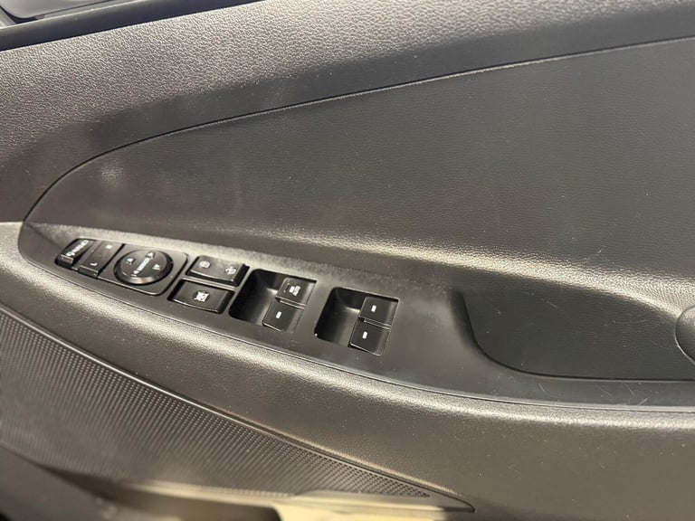 2016 Hyundai TUCSON 1.6 GDi Blue Drive SE Euro 6 (s/s) 5dr ESTATE Petrol Manual