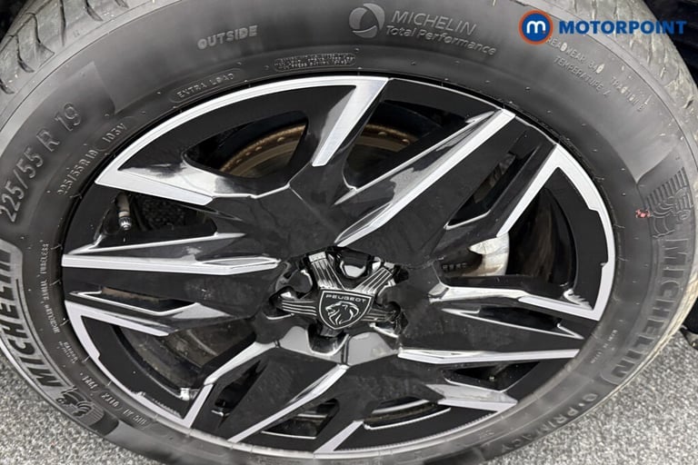 2024 Peugeot 3008 1.2 Hybrid 136 GT 5dr e-DSC6 SUV Petrol Automatic