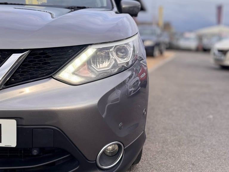 2015 Nissan Qashqai 1.6 dCi Tekna 5dr 4WD HATCHBACK Diesel Manual