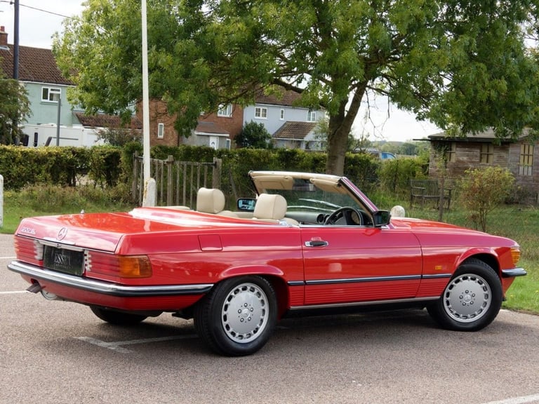 1988 Mercedes-Benz SL 3l 2d  AUTO  188 BHP Convertible Petrol Automatic