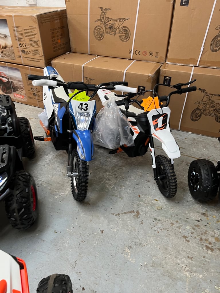 KIDS RIDE ON ELCTRIC CARS 