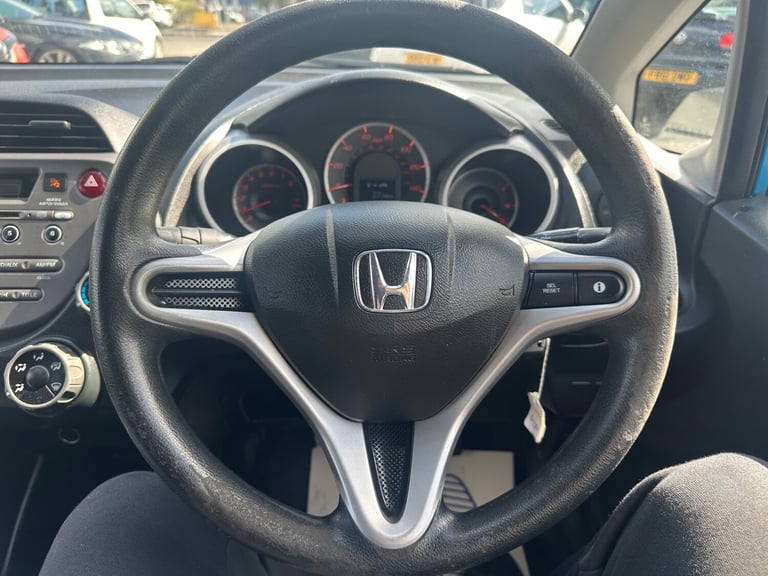 HONDA JAZZ 1.2 i-VTEC SE 5dr Manual | MOT MAY 2026 | ULEZ COMPLIANT | 2 KEYS