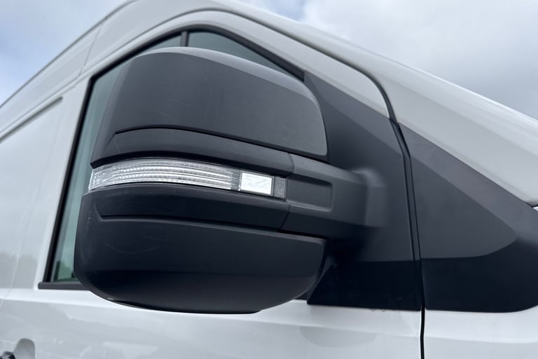 2024 Volkswagen Crafter 2.0 TDI 140PS Commerce Plus High Roof Van Van Diesel Manual