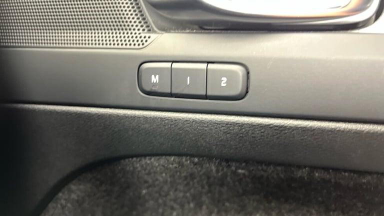 2024 Volvo XC40 Plus, B4 Mild hybrid, Petrol, Dark Estate Petrol Automatic