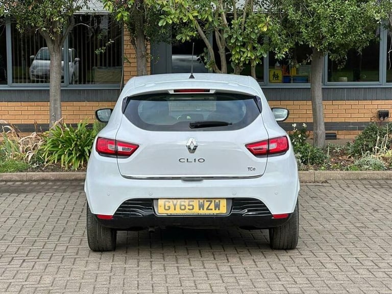 2015 Renault Clio 0.9 TCE 90 Dynamique Nav 5dr HATCHBACK PETROL Manual