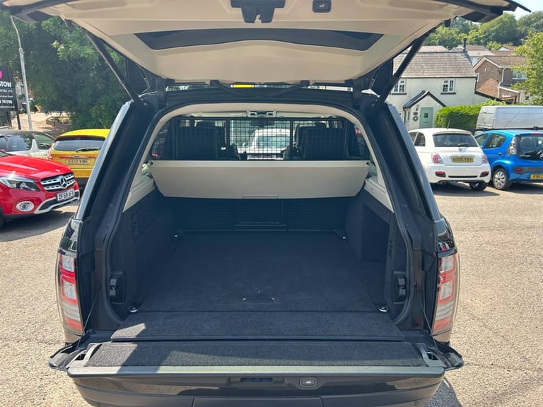 2013 Land Rover Range Rover 4.4 SD V8 Vogue SE SUV 5dr Diesel Auto 4WD Euro 5 (339 ps) Estate Die...