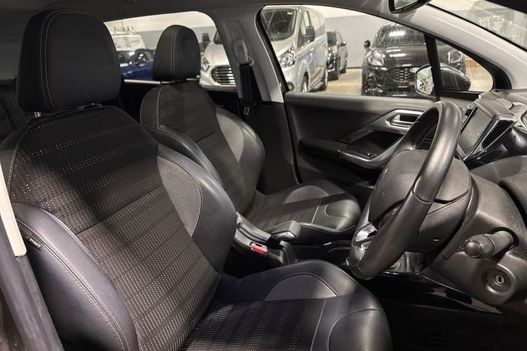 2018 Peugeot 2008 1.2 PureTech Allure Premium 5dr [Start Stop] HATCHBACK PETROL Manual