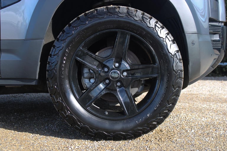 2021 Land Rover Defender 110 3.0 D250 MHEV SE Hard Top SUV Auto 4WD MWB Euro 6 (s/s) 5dr PANEL VA...