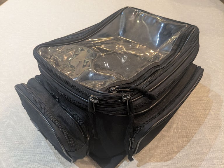 (PRICE REDUCTION!!) Oxford '1' motorcycle tank bag, 15-20l, magnetic