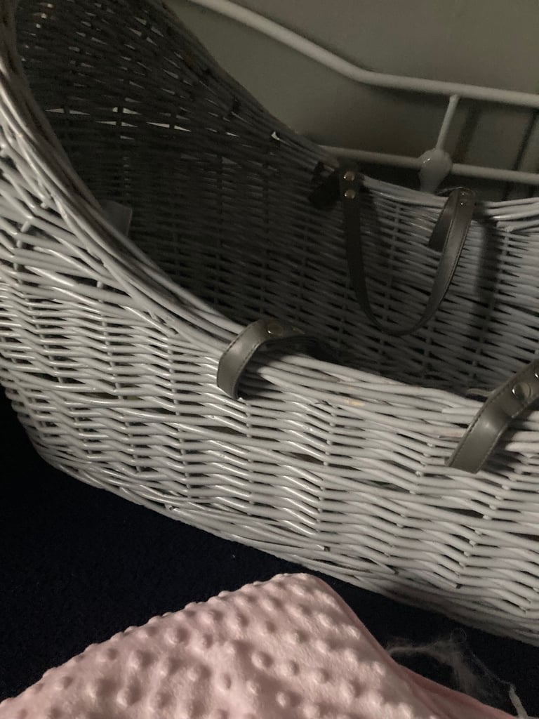 Various baby items 